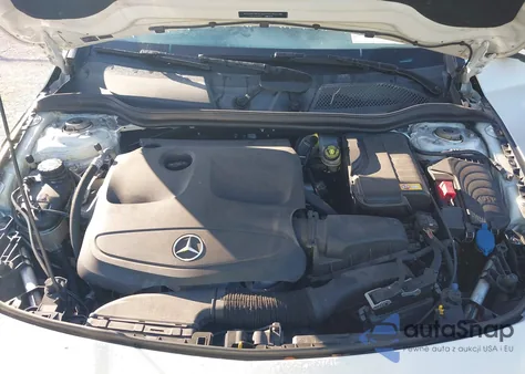 2015 Mercedes-Benz Cla 250 z USA, uszkodzony, nr VIN WDDSJ4EB6FN217531